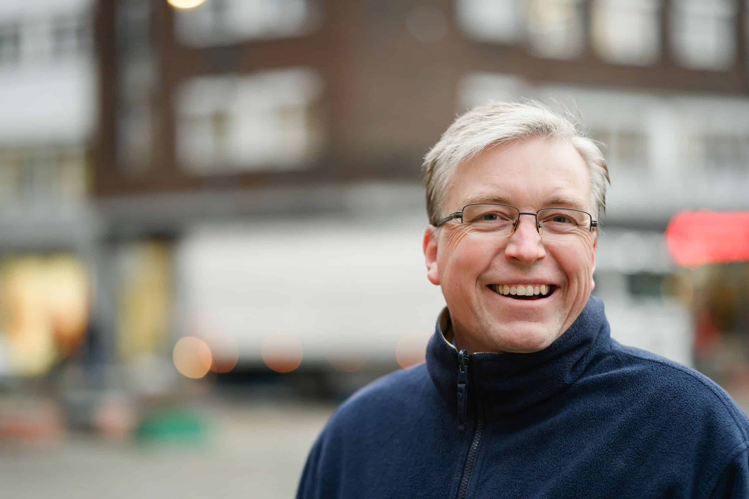 Karriereveileder Reidar Myrvang, portrett utendørs i Oslo