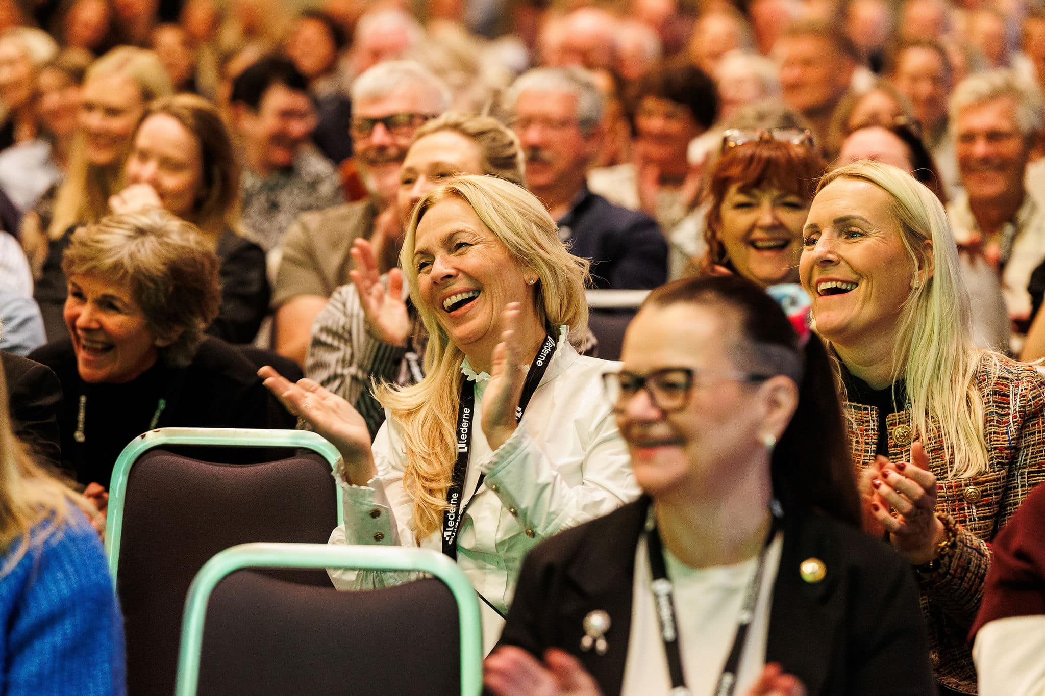 Glade og fornøyde deltakere på konferanse