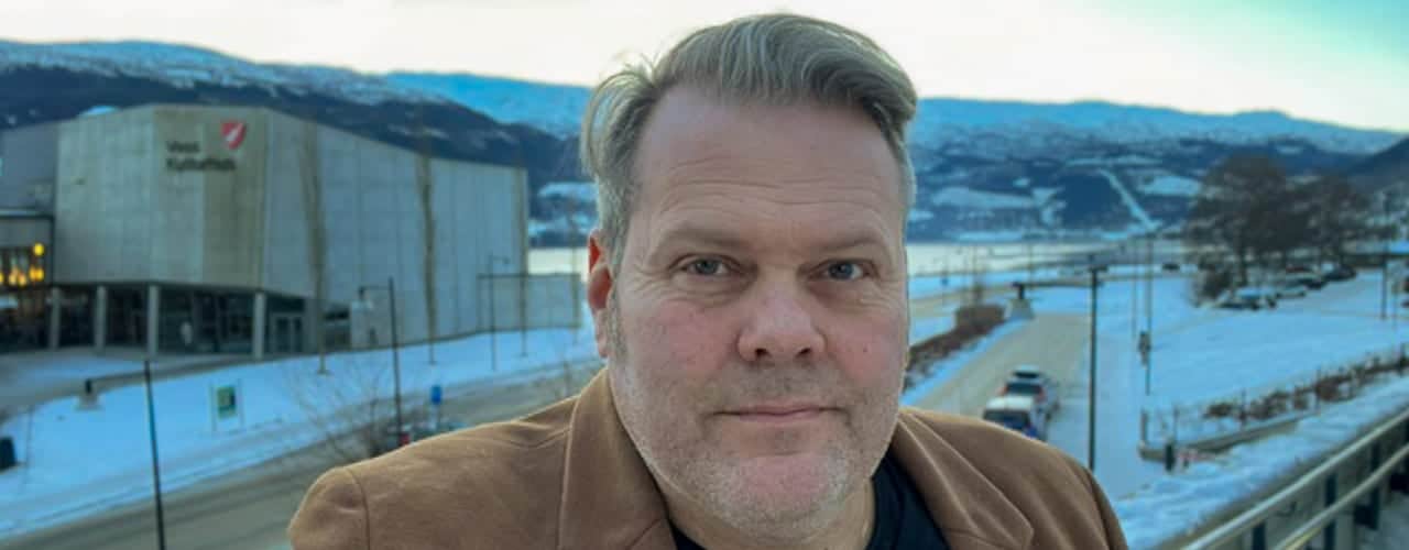 Portrett av Oddvar Nøstdal