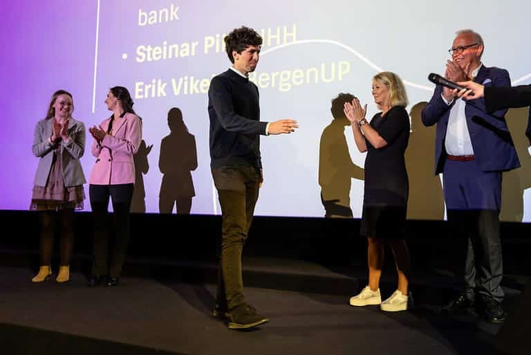 Forbundsleder Audun Ingvartsen deltok i premieutdelingen til Øyvind Grimsagaard, daglig leder hos Youwell