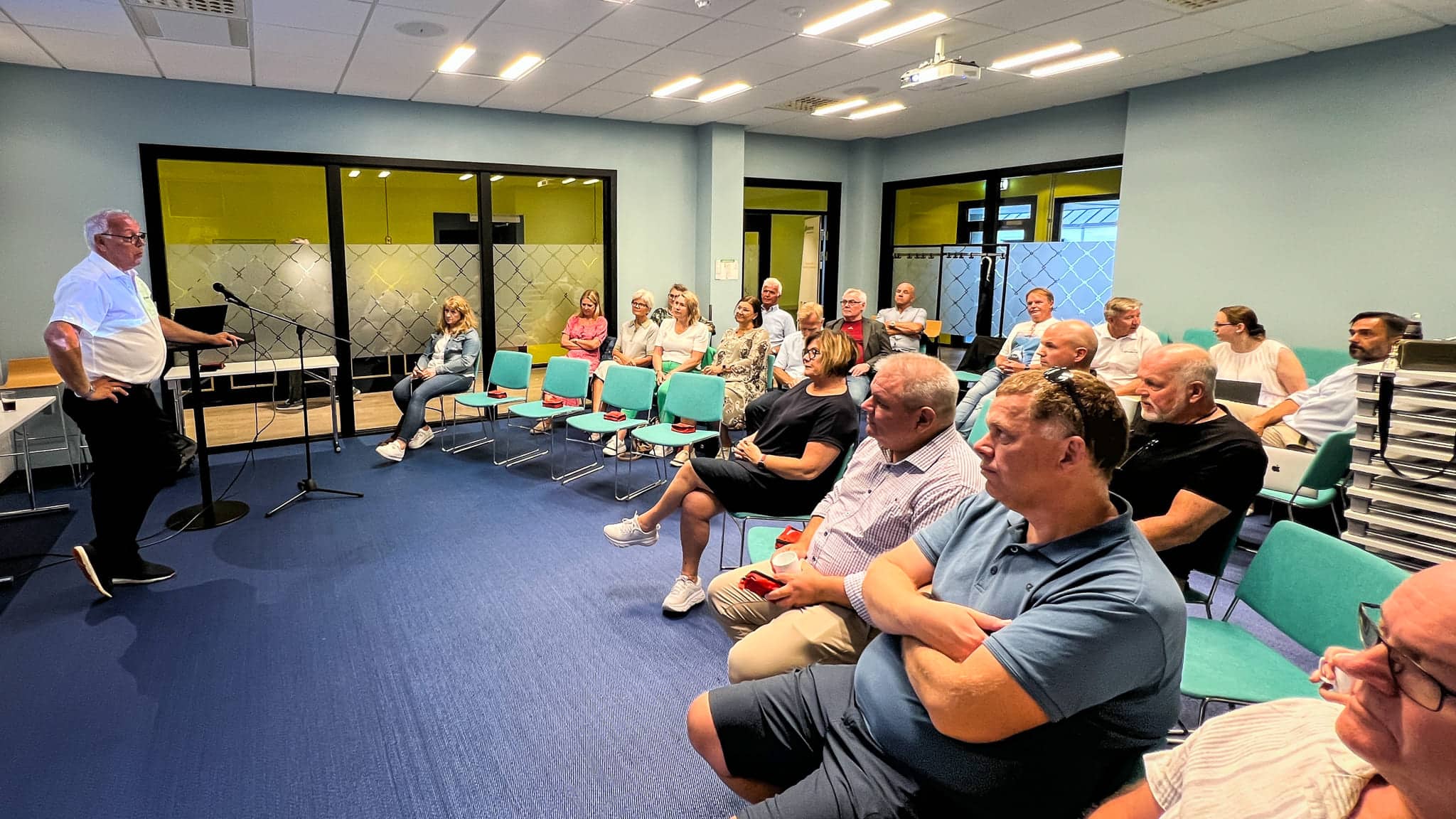 Audun taler til medlemmer i lokalavdeling sørøst