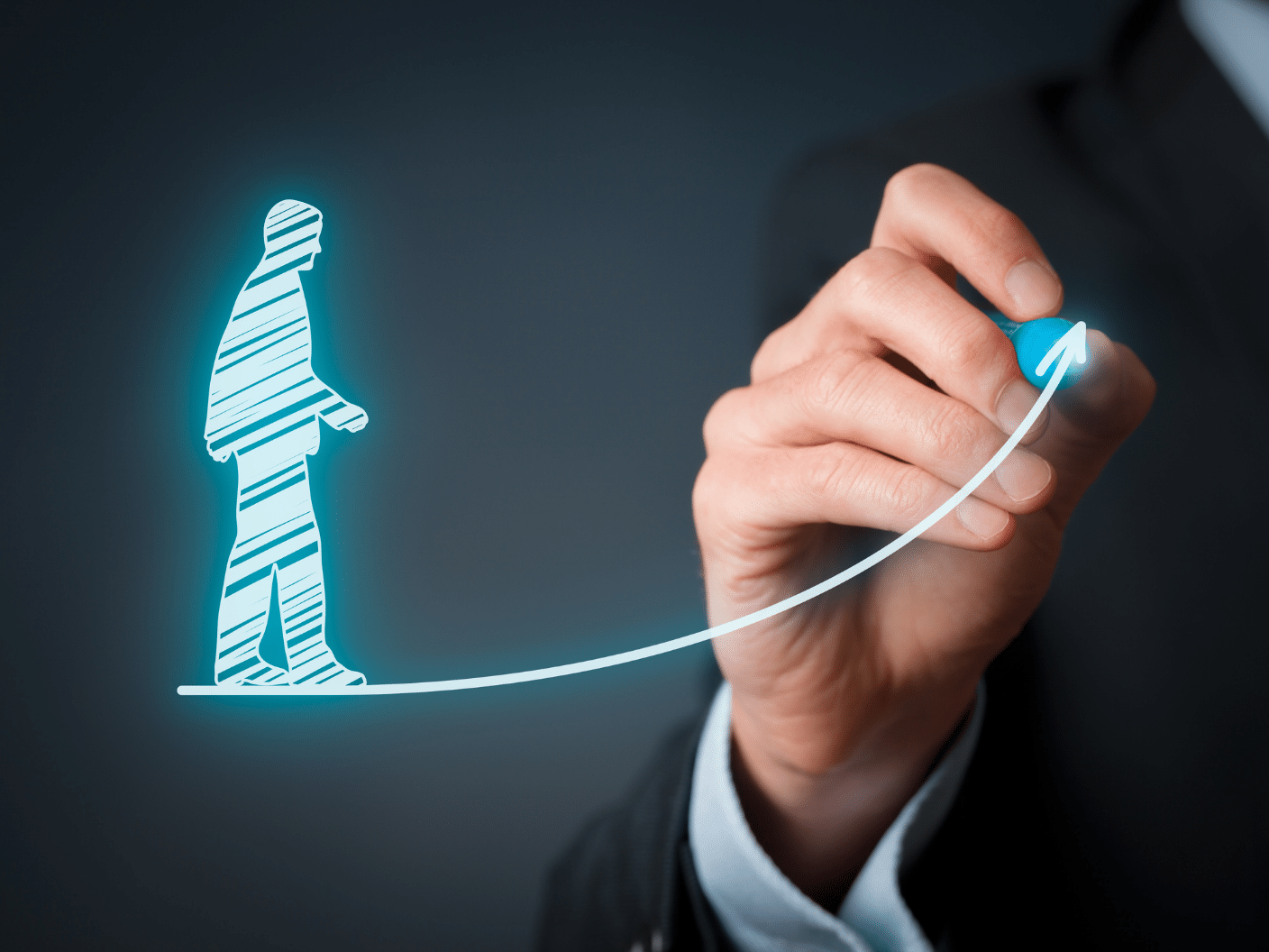 Hånd som tegner en mann på vei oppover