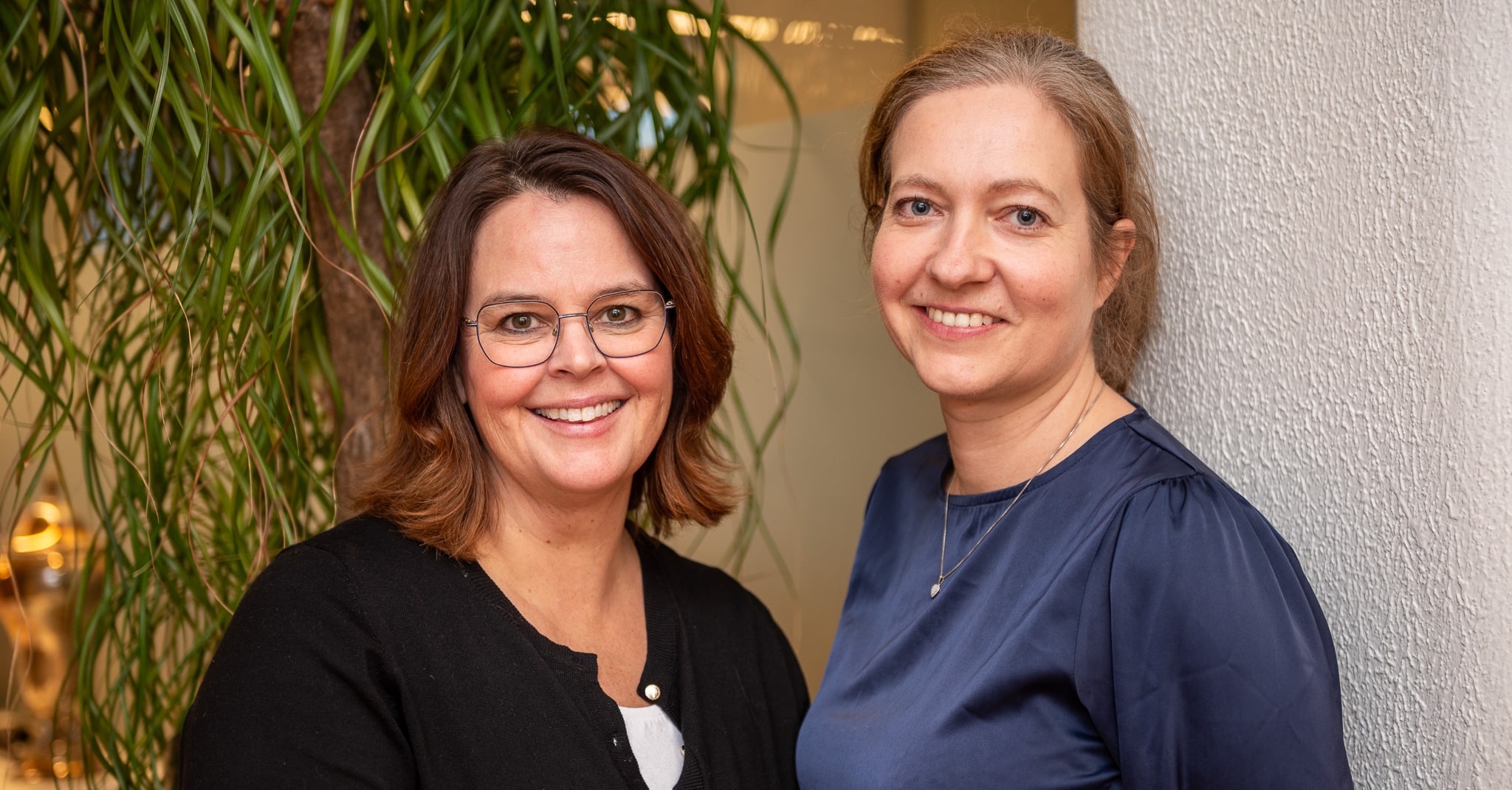 Seksjonsleder Inger Kringlebotten og Hanne Ormar.