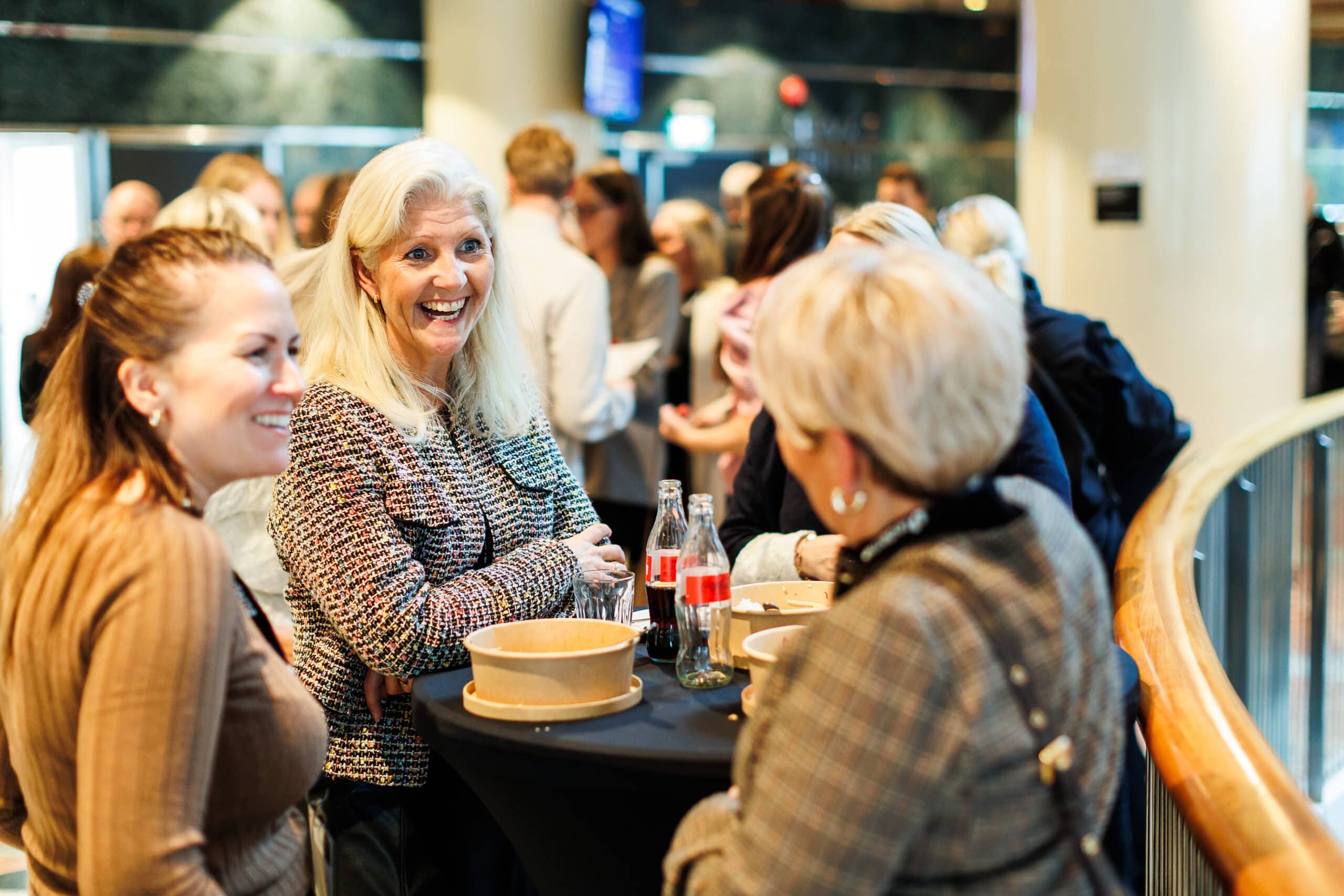 Verv en kollega, medlemmer i Lederne